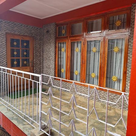Meraki Homestay Шиллонг Экстерьер фото